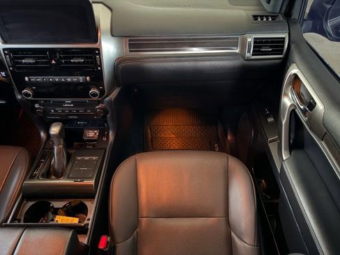 Used 2022 Lexus GX 460 Premium AWD/4WD image 22