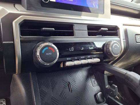 Used 2025 Toyota Tacoma TRD Sport RWD image 18