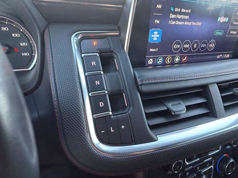 Used 2021 Chevrolet Tahoe RST w/ Luxury Package RWD image 33