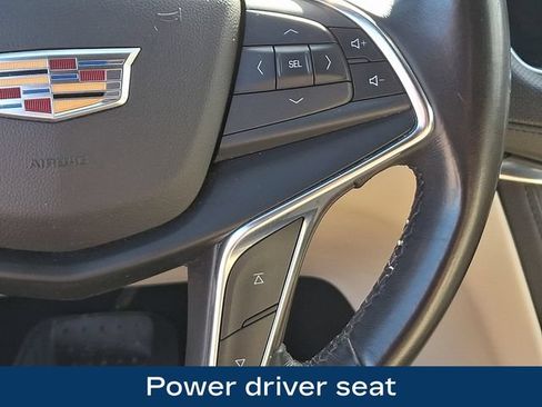 Used 2018 Cadillac XT5 AWD image 8