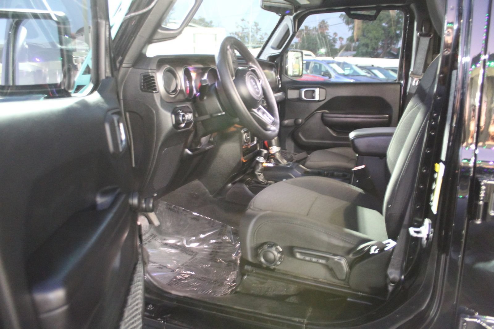 Used 2020 Jeep Wrangler Unlimited Sport AWD/4WD image 9