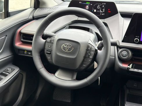 New 2026 Toyota Prius Plug-In Hybrid FWD image 29