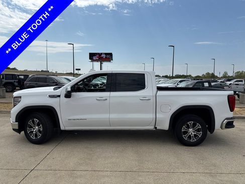 Used 2024 GMC Sierra 1500 SLT RWD image 3