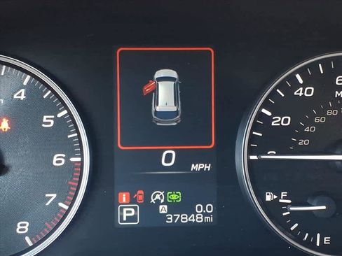 Certified 2022 Subaru Outback Limited image 34