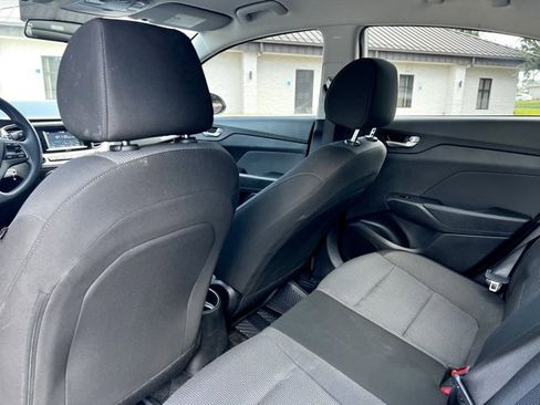 Used 2021 Hyundai Accent SE image 19