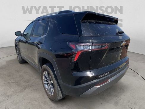 Used 2025 Chevrolet Equinox LT w/ Convenience Package II image 7