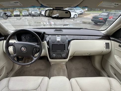 Used 2008 Cadillac DTS FWD image 25
