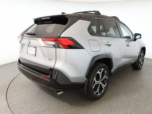 Used 2022 Toyota RAV4 XSE image 4