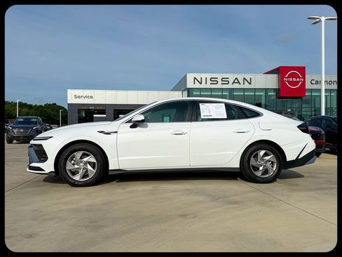 Used 2025 Hyundai Sonata SE FWD image 5