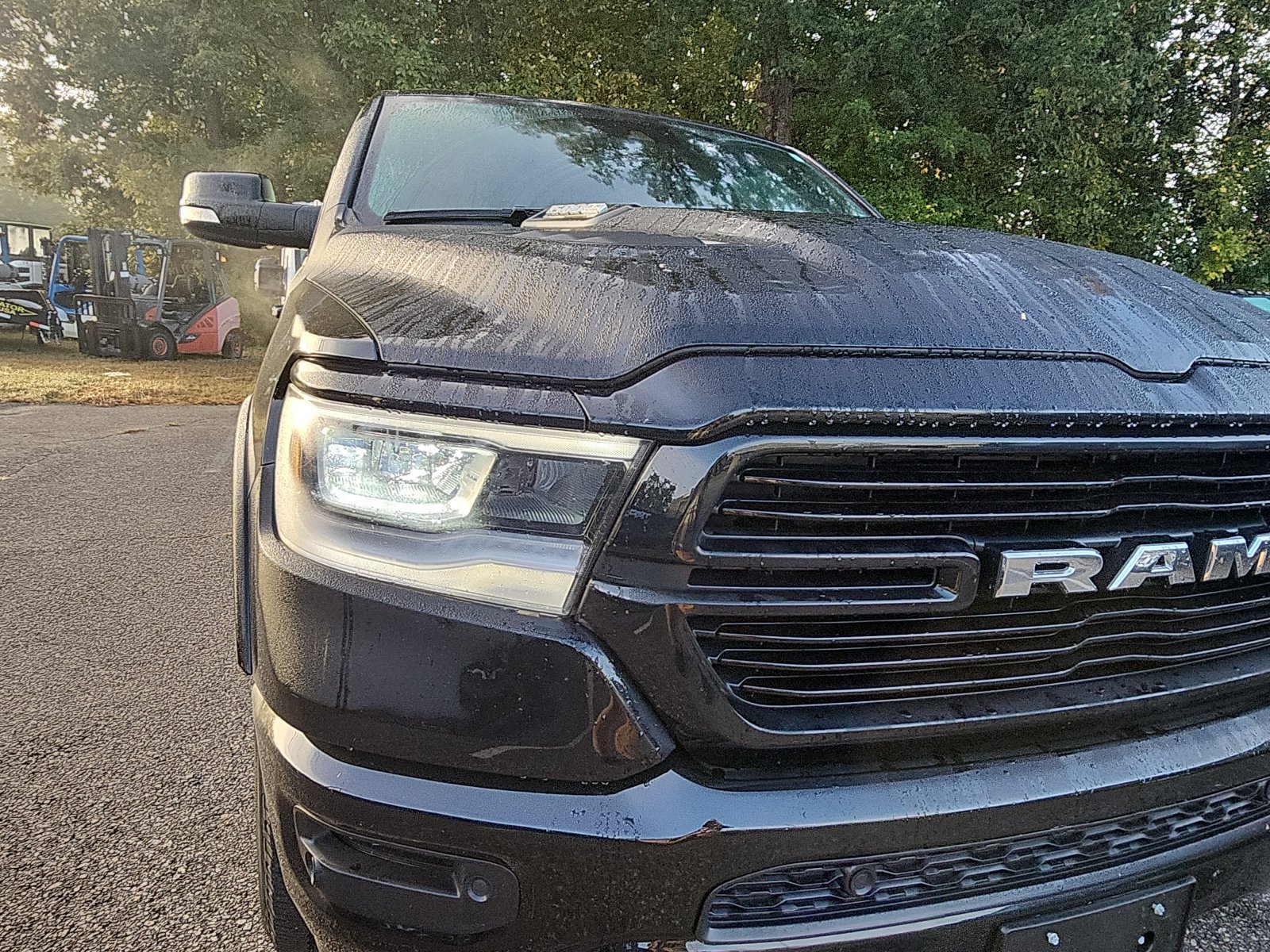Used 2021 RAM 1500 Laramie w/ Sport Appearance Package AWD/4WD image 9