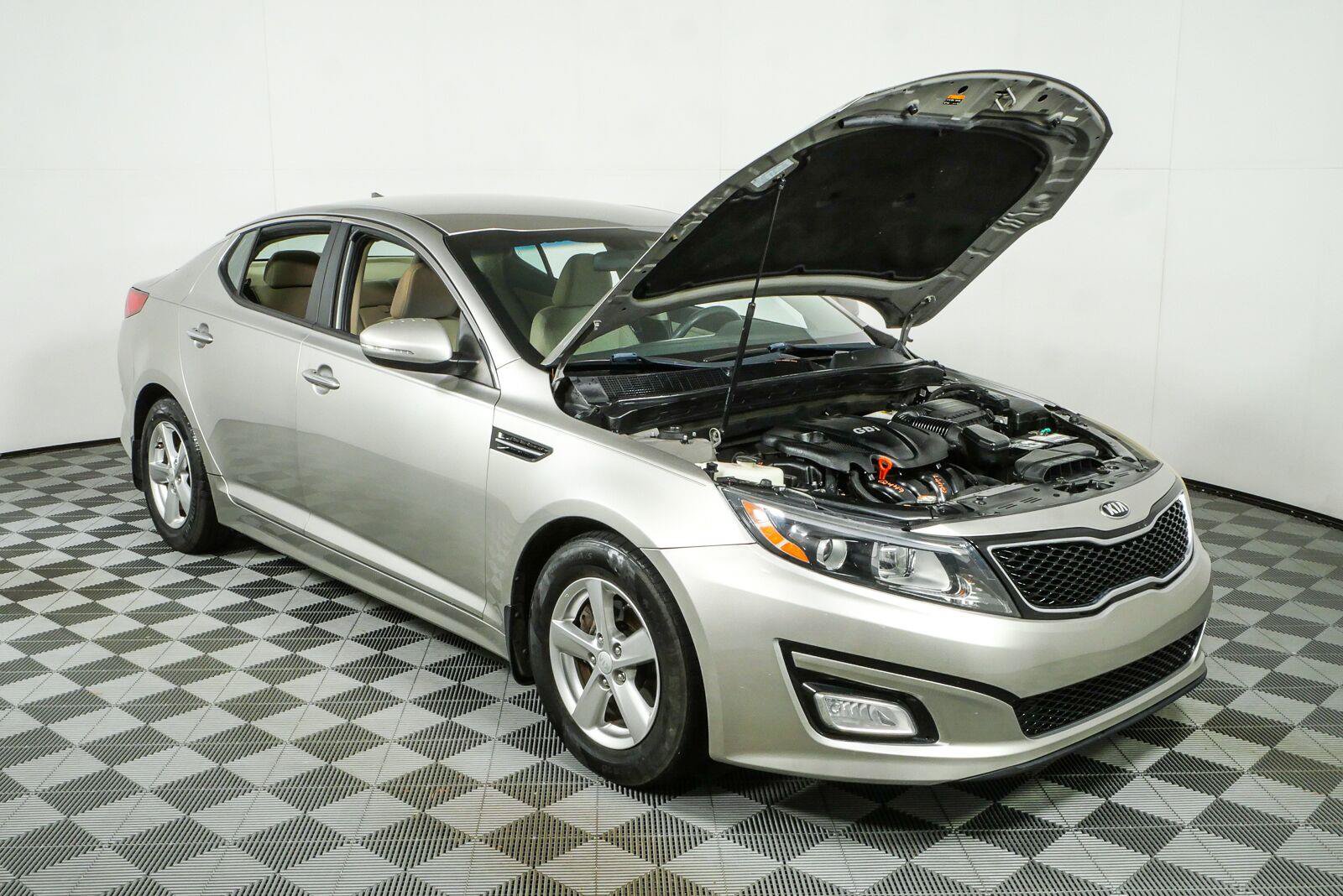 Used 2015 Kia Optima LX FWD image 30