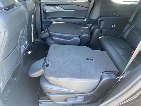 New 2026 Ford Explorer ST-Line AWD/4WD image 13