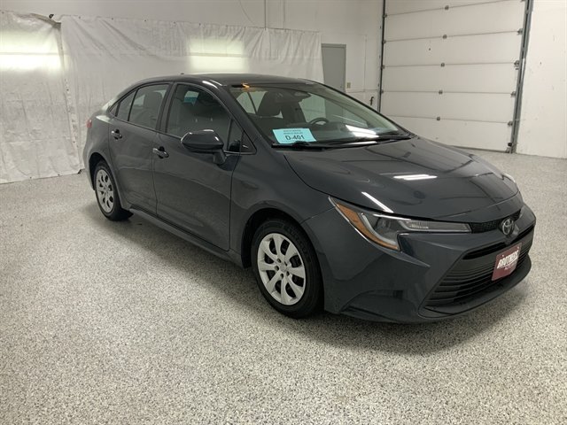 Used 2025 Toyota Corolla LE FWD image 4