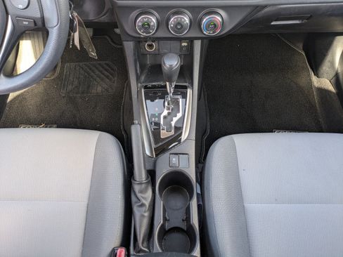 Used 2016 Toyota Corolla L FWD image 15