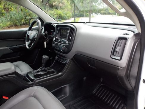 Used 2019 Chevrolet Colorado 2WD Extended Cab image 4