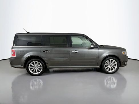 Used 2018 Ford Flex Limited image 9