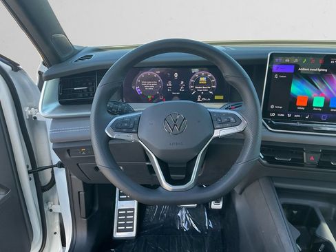 New 2026 Volkswagen Tiguan SE R-Line AWD/4WD image 12