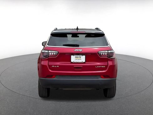 Used 2025 Jeep Compass Limited image 12