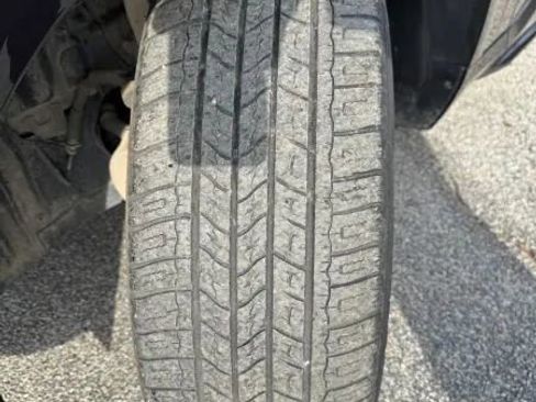 Used 2017 Volvo XC90 T6 Momentum w/ Vision Package image 16