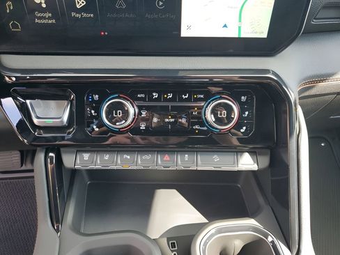 New 2026 GMC Sierra 2500 AT4 w/ AT4 Premium Plus Package image 39