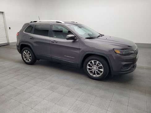 Used 2019 Jeep Cherokee Latitude Plus image 11