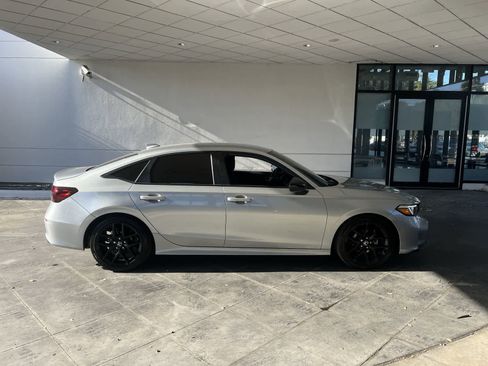 Used 2025 Honda Civic Sport image 30