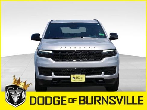 Used 2024 Jeep Wagoneer Series II w/ Convenience Group I AWD/4WD image 2