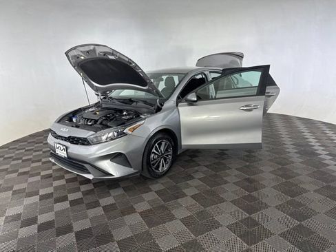 Certified 2023 Kia Forte LXS FWD image 12