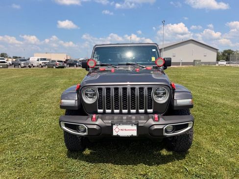 Used 2022 Jeep Gladiator Overland w/ Popular Equipment Package AWD/4WD image 2