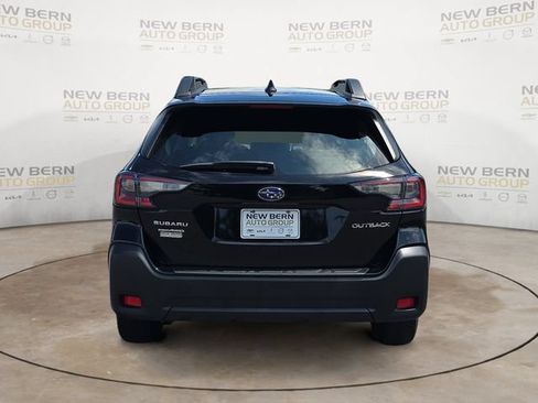 Used 2023 Subaru Outback AWD/4WD image 4