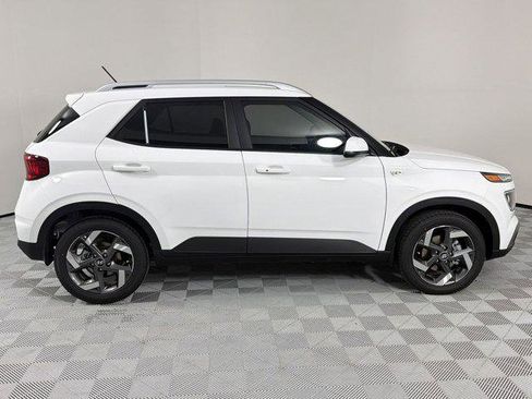 New 2026 Hyundai Venue SEL FWD image 8