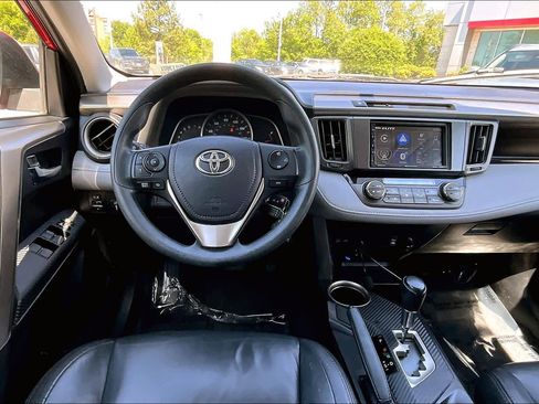 Used 2014 Toyota RAV4 XLE FWD image 6