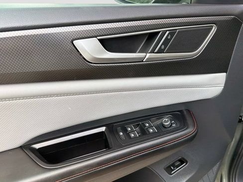 Used 2024 Volkswagen Atlas Peak Edition SEL AWD/4WD image 20