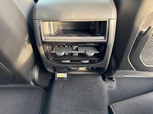 New 2025 Jeep Grand Cherokee Limited image 13