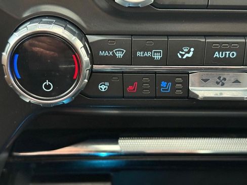 Certified 2021 Ford F150 Lariat w/ Equipment Group 502A High image 19