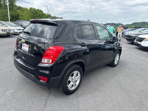 Used 2019 Chevrolet Trax LS w/ Tint and Cruise Package FWD image 8