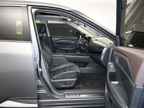 Used 2023 Nissan Rogue SL w/ SL Premium Package FWD image 27