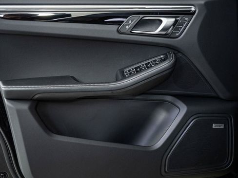 New 2026 Porsche Macan S AWD/4WD image 6