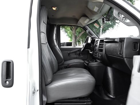 Used 2023 Chevrolet Express 2500 Extended w/ Driver Convenience Package RWD image 33