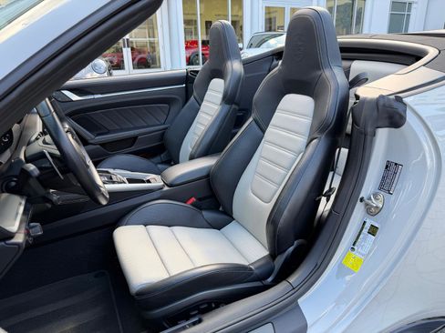 Used 2022 Porsche 911 Turbo S image 37