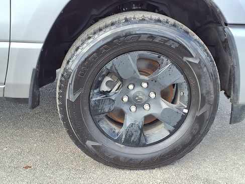 Used 2025 RAM 1500 Tradesman w/ Night Edition AWD/4WD image 9