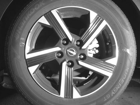 Used 2025 Nissan Sentra SV FWD image 14