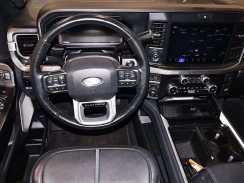 Certified 2025 Ford F350 Platinum AWD/4WD image 23