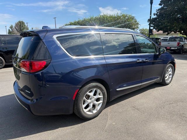 Used 2019 Chrysler Pacifica Limited FWD image 4