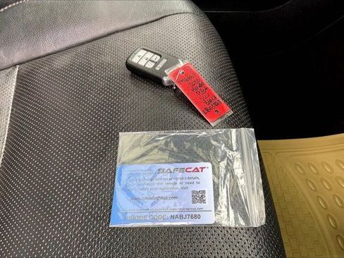 Used 2020 Honda Pilot Black Edition image 11