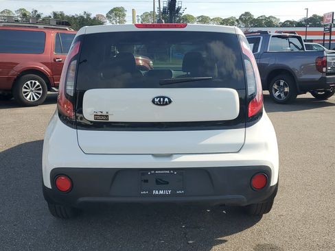 Used 2018 Kia Soul image 5
