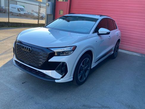Used 2023 Audi Q4 e-tron Premium Plus w/ Premium Plus image 6