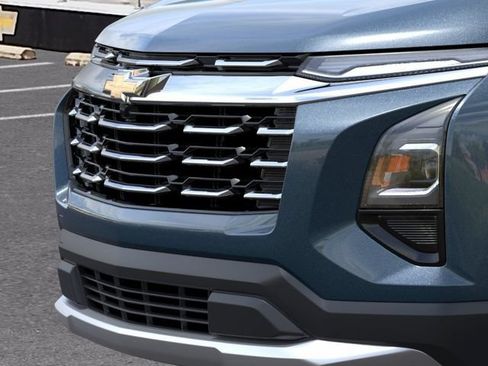 New 2027 Chevrolet Equinox LT w/ LPO, Floor Liner Package FWD image 13