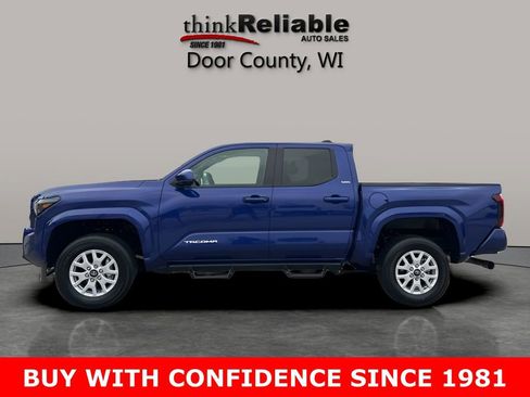 Used 2025 Toyota Tacoma SR5 w/ SR5 Upgrade Package AWD/4WD image 2