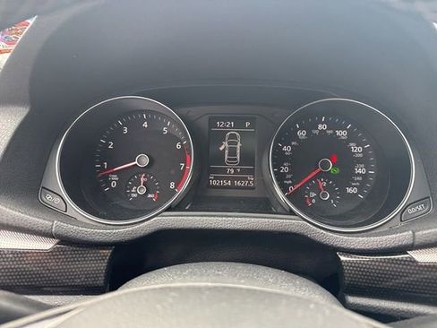 Used 2018 Volkswagen Passat 3.6 image 15